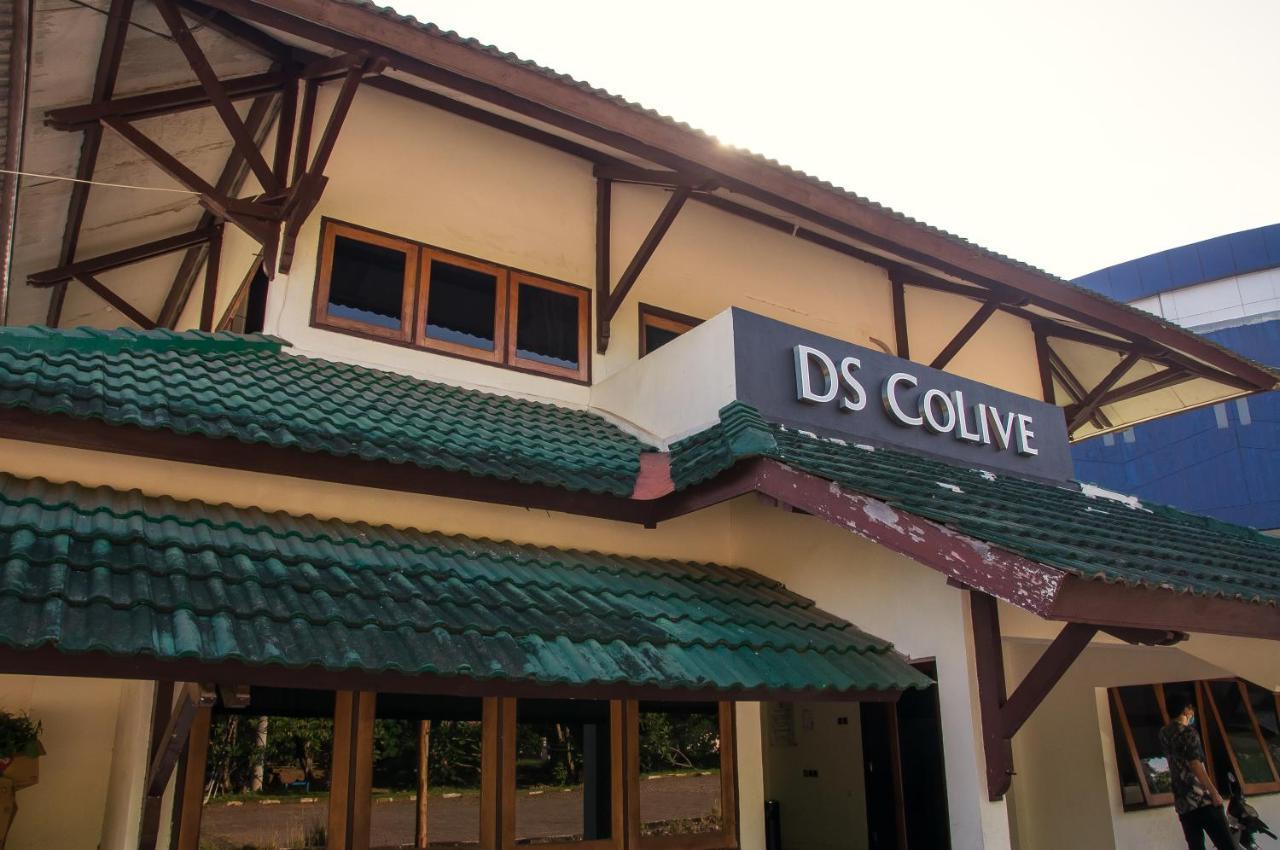 Hotel Ds Colive Marina Airport à Semarang Extérieur photo