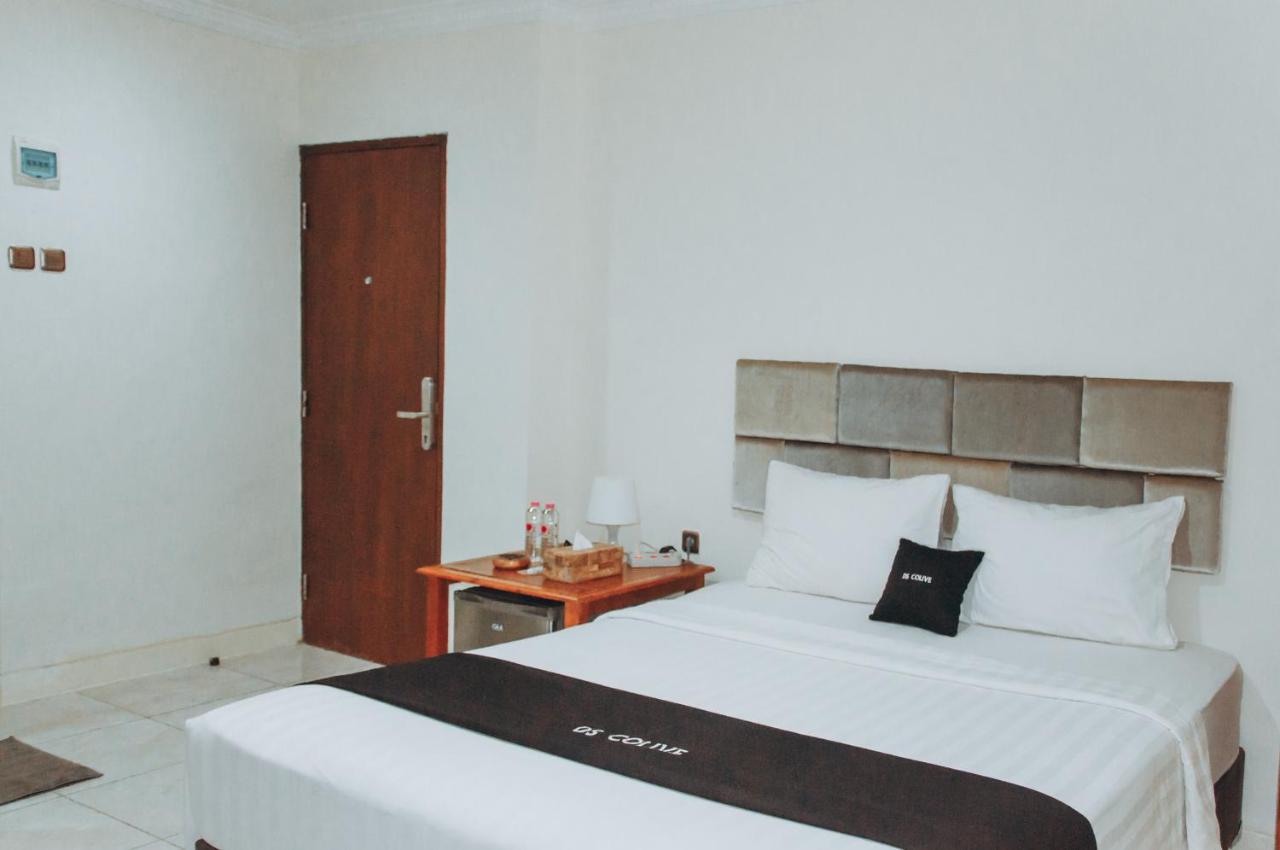 Hotel Ds Colive Marina Airport à Semarang Extérieur photo